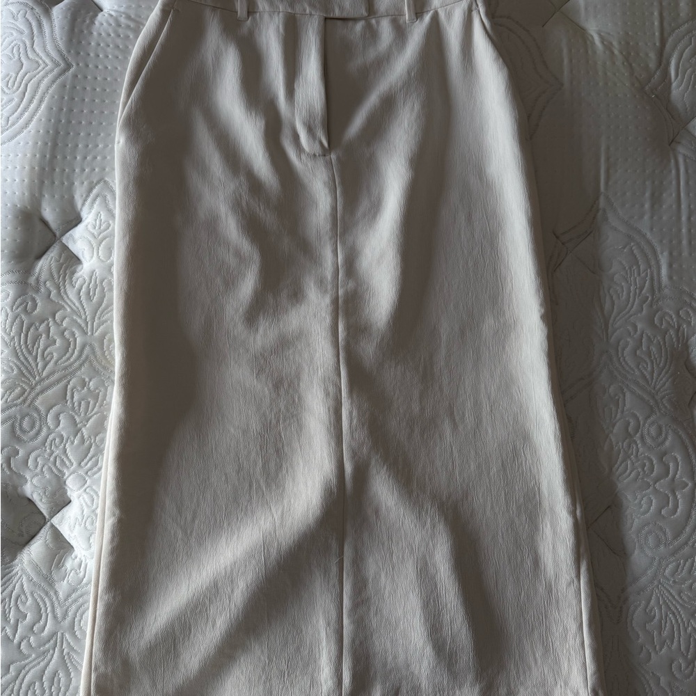 Aritzia Chisel Pencil Skirt